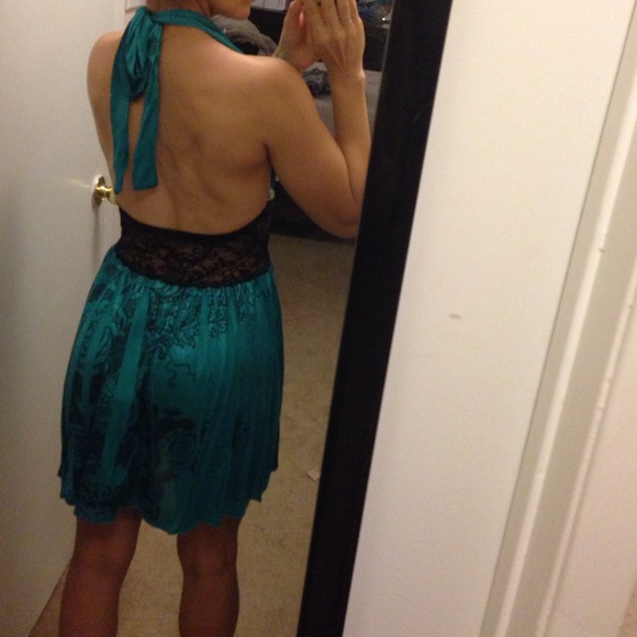 Party dress - Picture 3 of 4