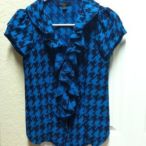 Banana republic shirt worn only 2x