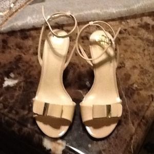 PALE NUDE WEDGED HEELS