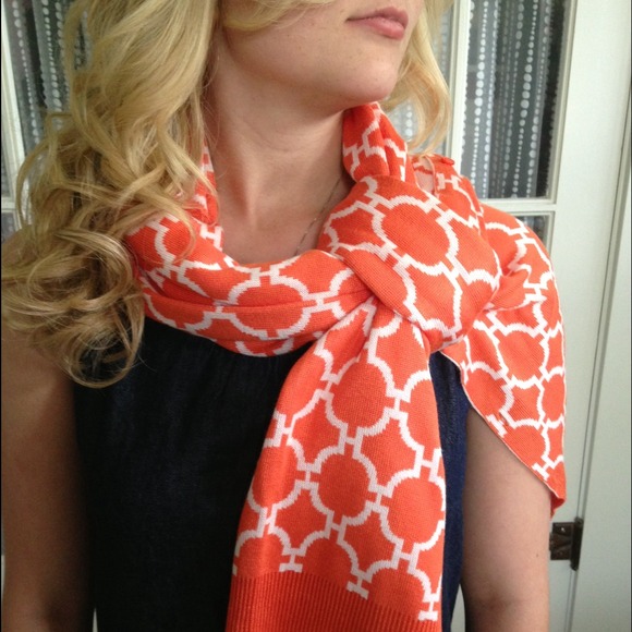 SOLD - NWT Convertible Scarf - 100% Bamboo