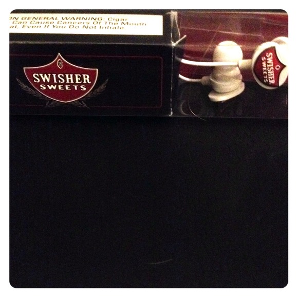 Other - 🎧FREE BRANDNEW Swisher Sweets Ear Buds headphones