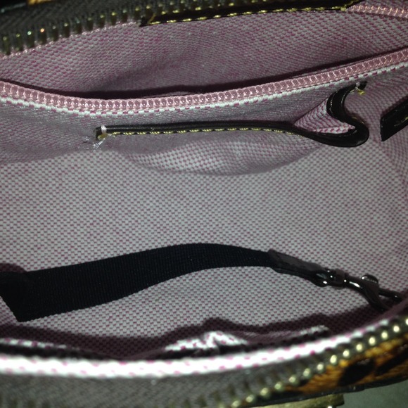 Dooney and Bourke Cheetah print Bag and Wallet - Picture 3 of 4