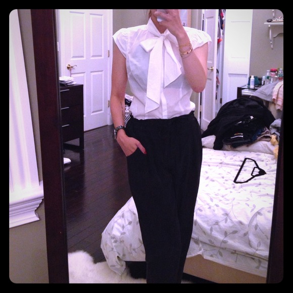 NWT Club Monaco Cap Sleeve Blouse