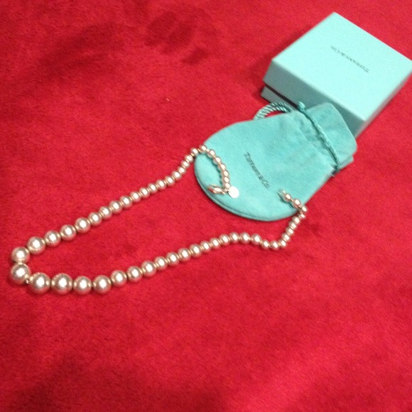 💢SOLD LOCALLY💢Authentic Silver beads necklace