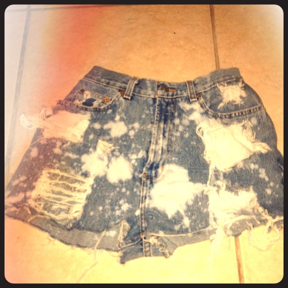DIY high waisted short shorts, Super destroyed!! - Picture 1 of 4