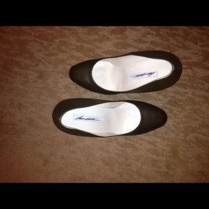 Brian Atwood army green pumps