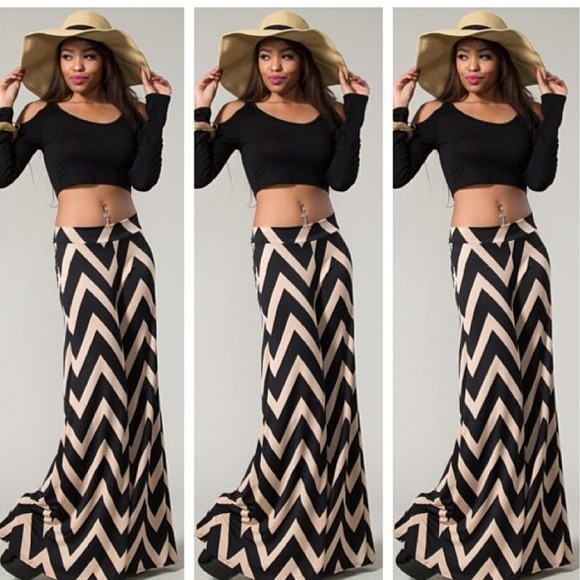 Pants - Chevron Print Palazzo Pants (New)