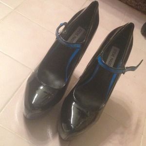 Steve Madden heals