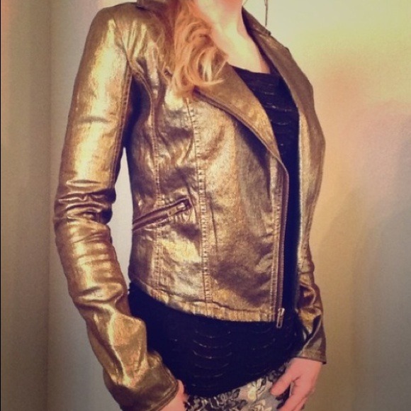 Rock & Republic Jackets & Blazers - Rock & Republic metallic gold moto jacket💕