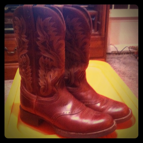 Justin Boots - **SOLD** Gorgeous chestnut Justin Boots Justin Boots - **SOLD** Gorgeous chestnut Justin Boots
