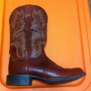 Justin Shoes - **SOLD** Gorgeous chestnut Justin Boots Justin Shoes - **SOLD** Gorgeous chestnut Justin Boots