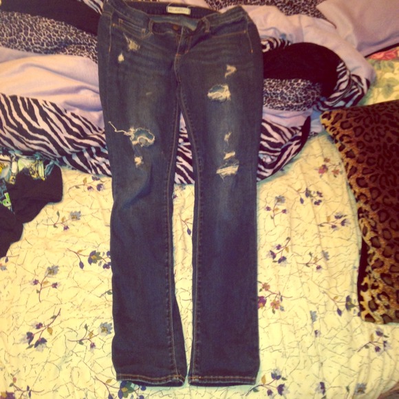 Bullhead Skinny Jeans.