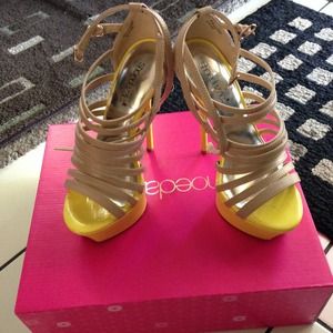 Strappy Beige/Yellow