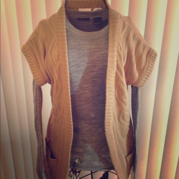 Tan/brown sweater