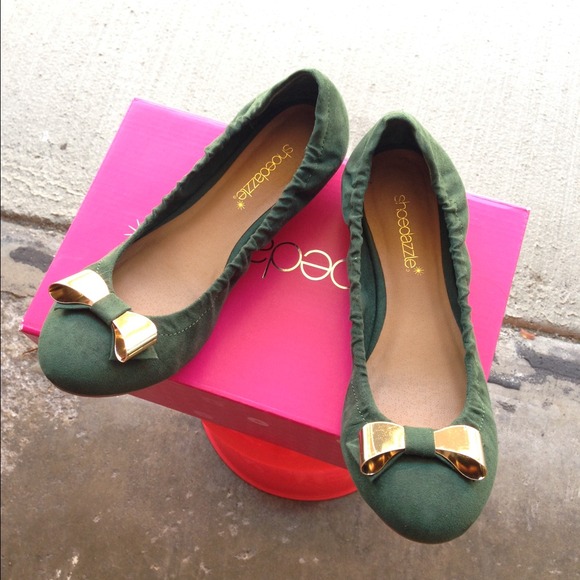👍👍👍SOLD👍👍👍Green with bow flats
