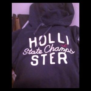 Juniors size L hollister pullover hoodie