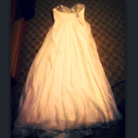 Dresses & Skirts - Long prom dress!