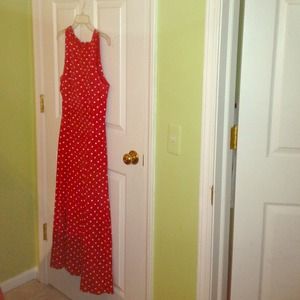 🚫Reduced🚫Eye catching red polka dot dress.