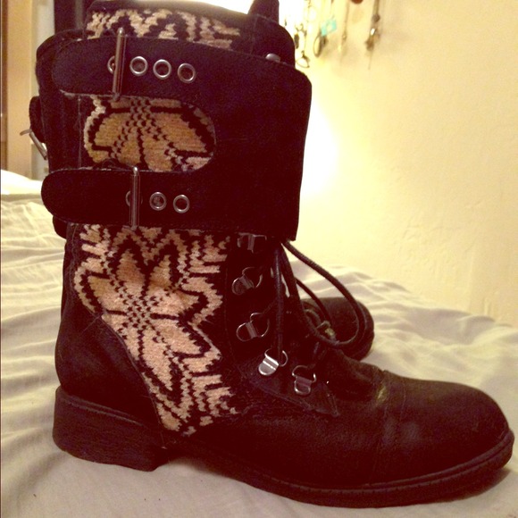 🌟Host Pick🌟 REDUCED! Kelsi Dagger "Ilya" boots