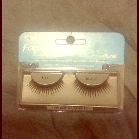 Sold!    Brand New  100 % human hair  eye lashes!