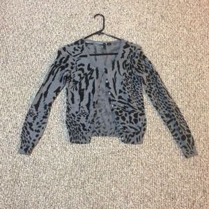 H&M button up sweater