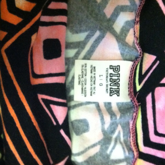 🎀💃REDUCED 20%!!💃🎀 VS tribal skirt ☺️ - Picture 2 of 3