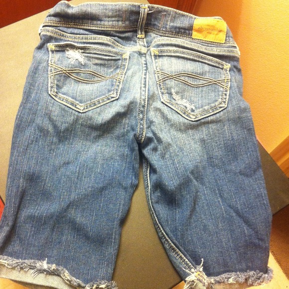 Ambercrombie shorts - Picture 2 of 3