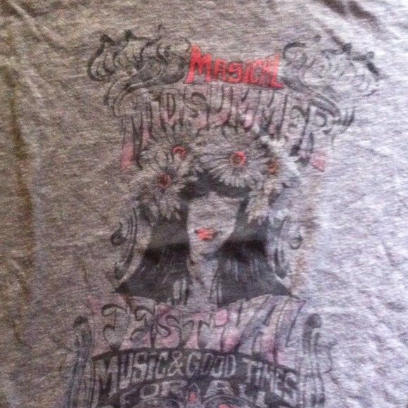Tee - Picture 2 of 3
