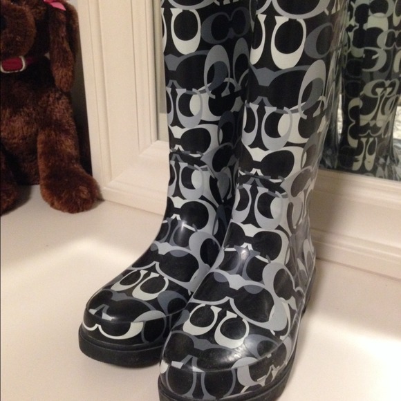 Coach rain boots - never worn - size 6
