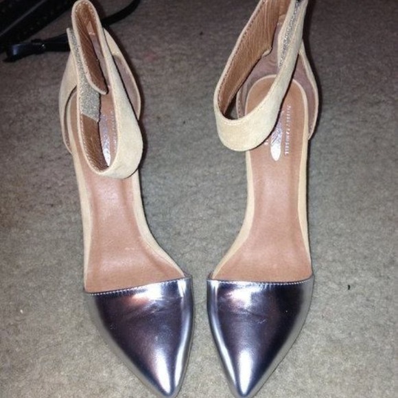 SOLD - Jeffrey Campbell pointed toe solitaire heel - Picture 3 of 3