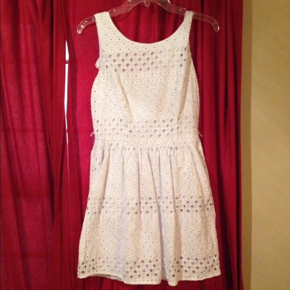 White lace dress
