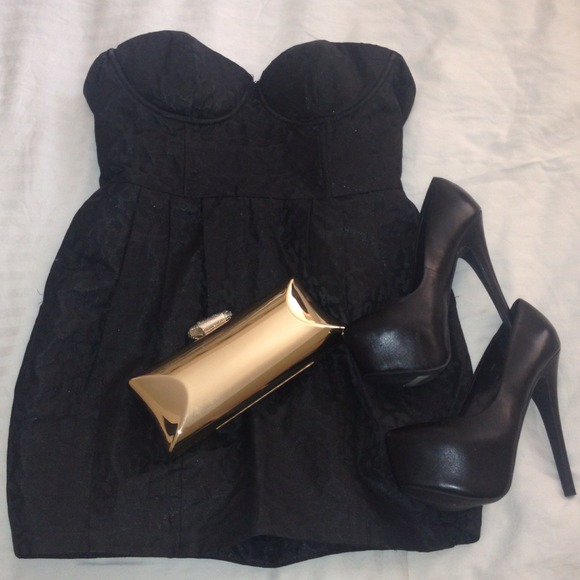 H&M tulip dress - Picture 2 of 2