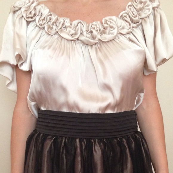 Ryu Beige Dress - Picture 3 of 4