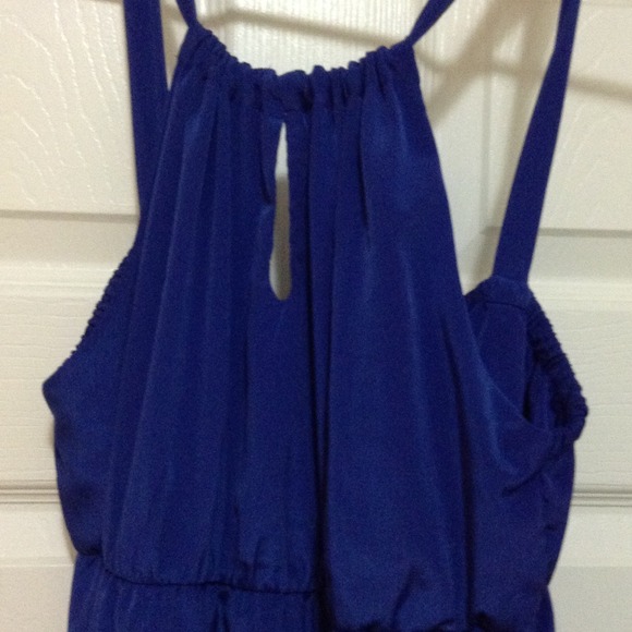 Silky blue color block maxi dress. - Picture 2 of 4