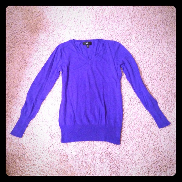 Pretty & soft v-neck sweater