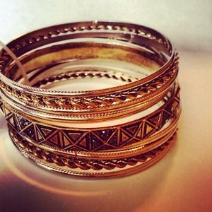 10 pc Bangle Bracelet