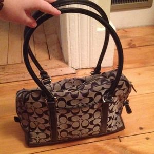 100% authentic coach purse USED