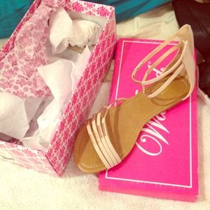 Beige satrapy sandal