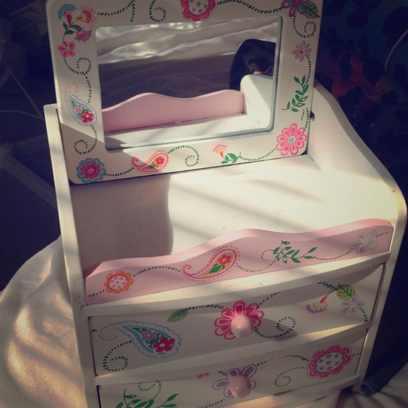 Cute Little Jewlery Box