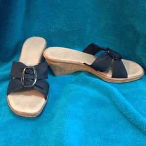 Comfortable open toed mini wedges