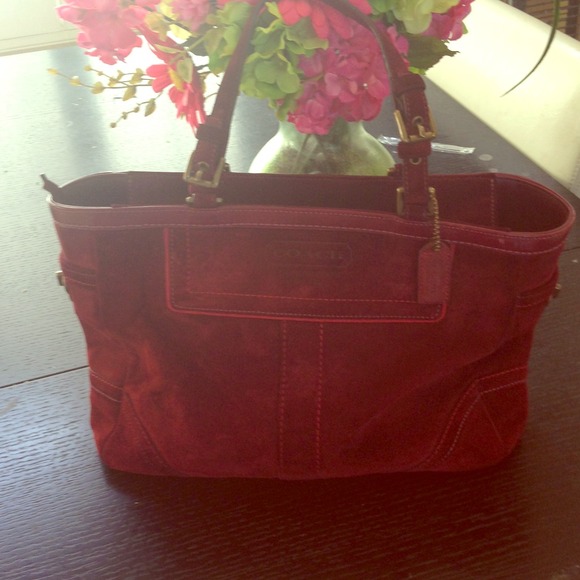 💥SOLD💥Authentic Coach Suede LeatherTote handbag