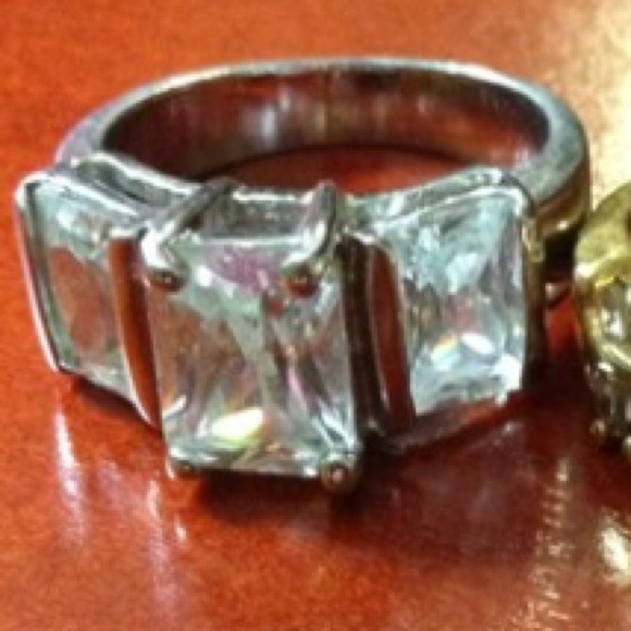 Diamond ring