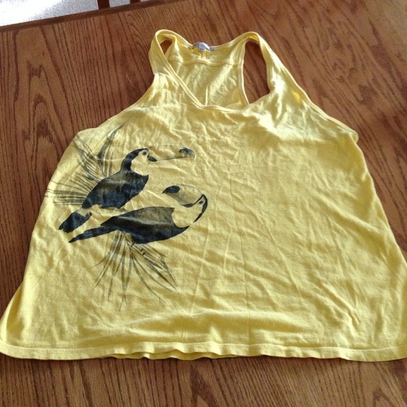 GAP yellow toucan tank