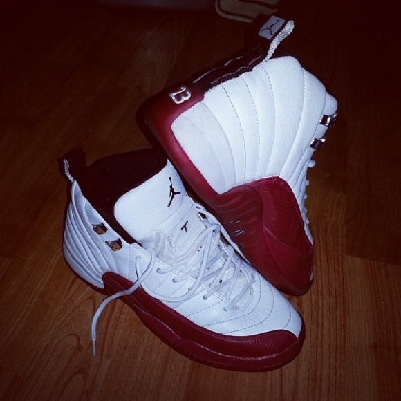 Jordan 12's