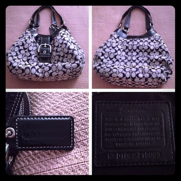 SOLD💕Authentic jacquard coach handbag 👜