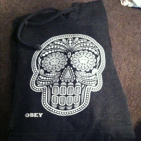 Obey skull hoodie