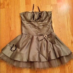 🔥SALE!🔥 Grey Short Dress! Negociable!