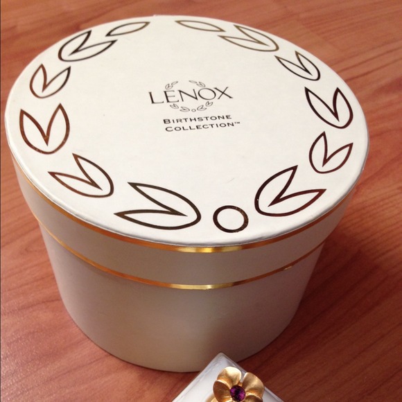 Lenox Other - Lenox February Birthstone Trinket Box