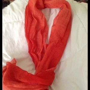 Two tone in orange scarf
