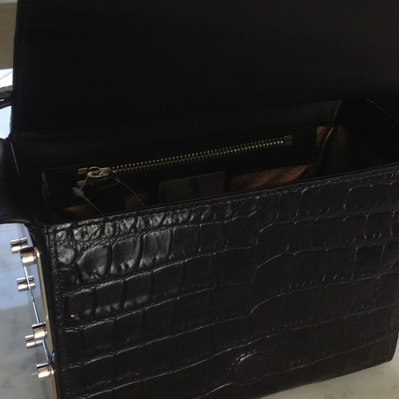 HOST PICK -Michael Kors mosfit boxy shoulder - Picture 4 of 4